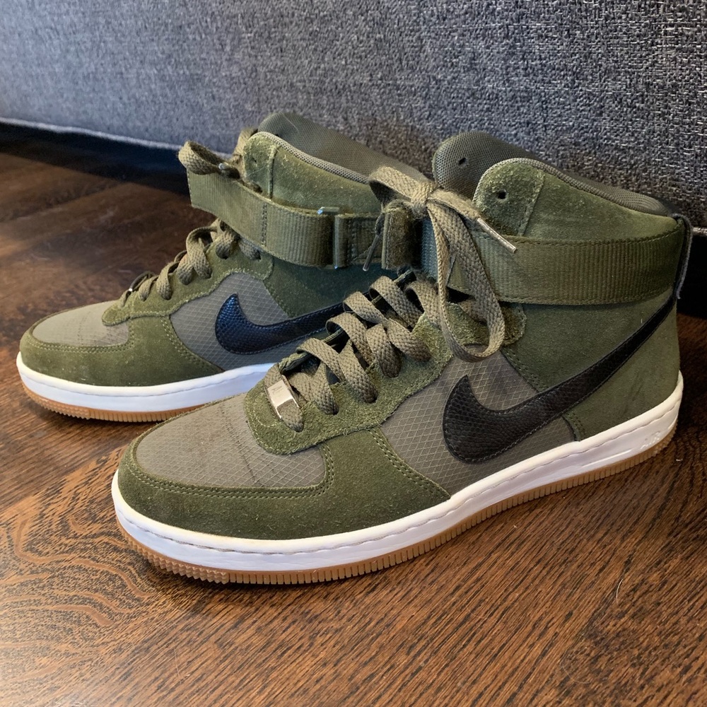 Nike Air Force 1 Mid Women’s Green